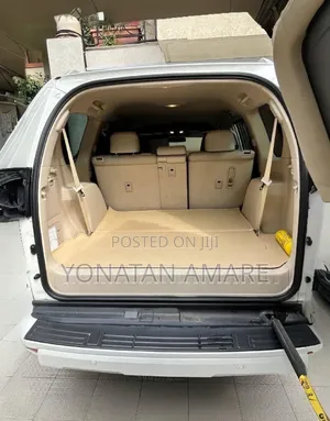 Toyota Land Cruiser Prado 2022 White