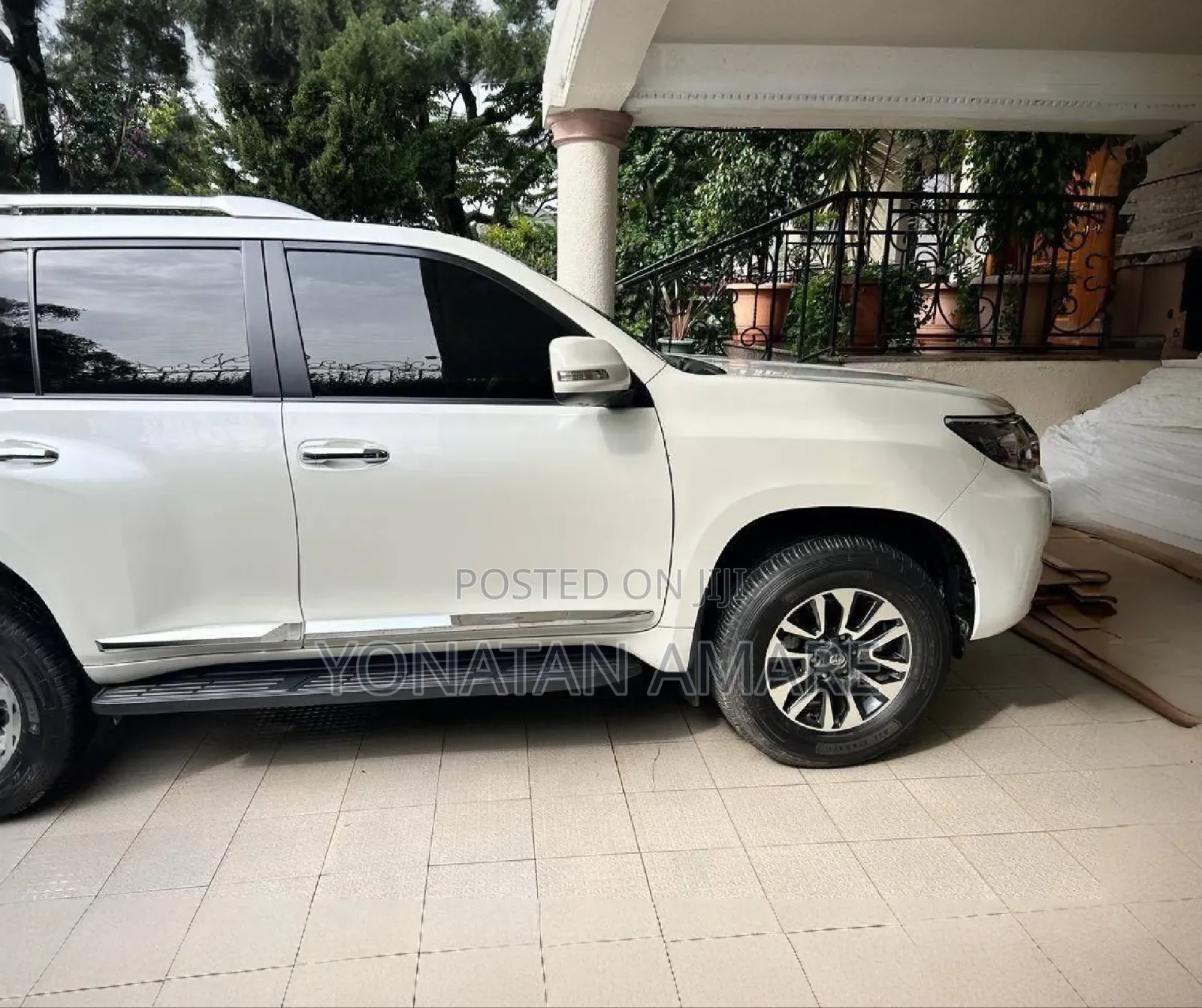 Toyota Land Cruiser Prado 2022 White