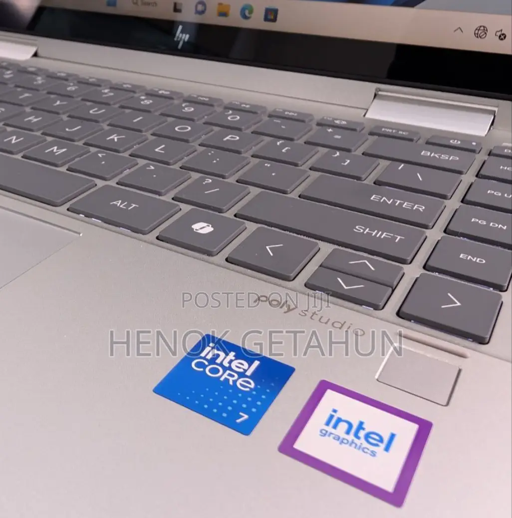 New Laptop HP Envy X360 16GB AMD Ryzen 5 SSD 1T