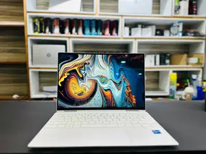 New Laptop Dell XPS 13 32GB Intel Core I7 SSD 1T