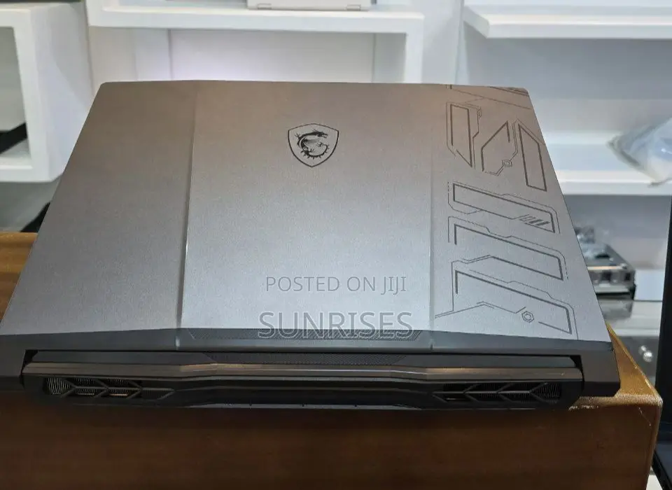 New Laptop MSI Pulse GL76 16GB Intel Core I7 SSD 1T