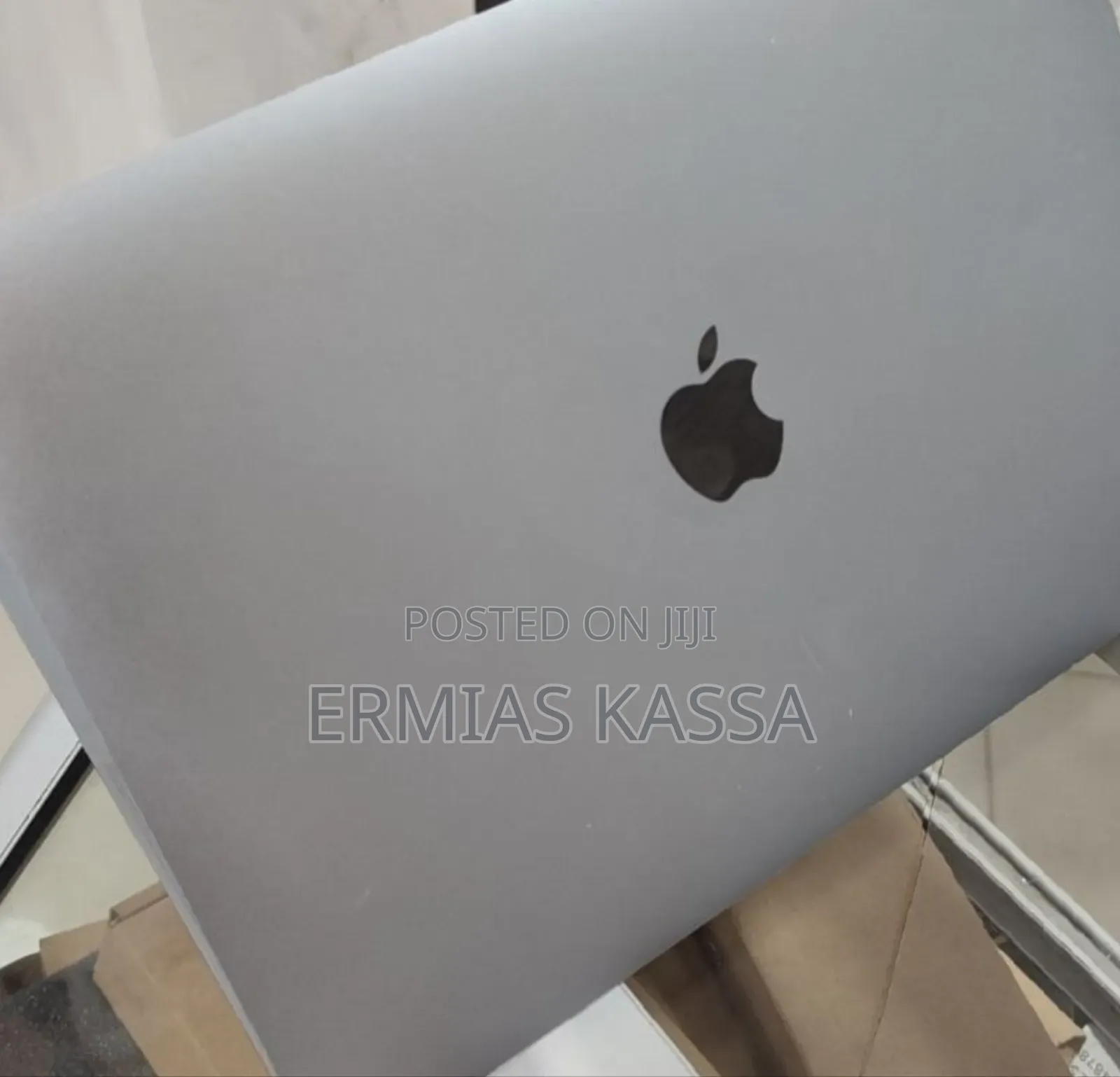 New Laptop Apple MacBook Air 2019 8GB Intel Core I5 SSD 256GB