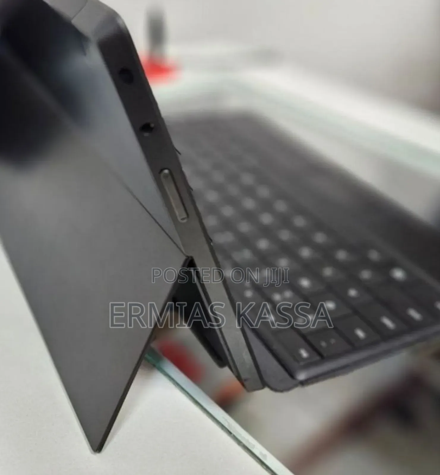 New Microsoft Surface 32 GB Black
