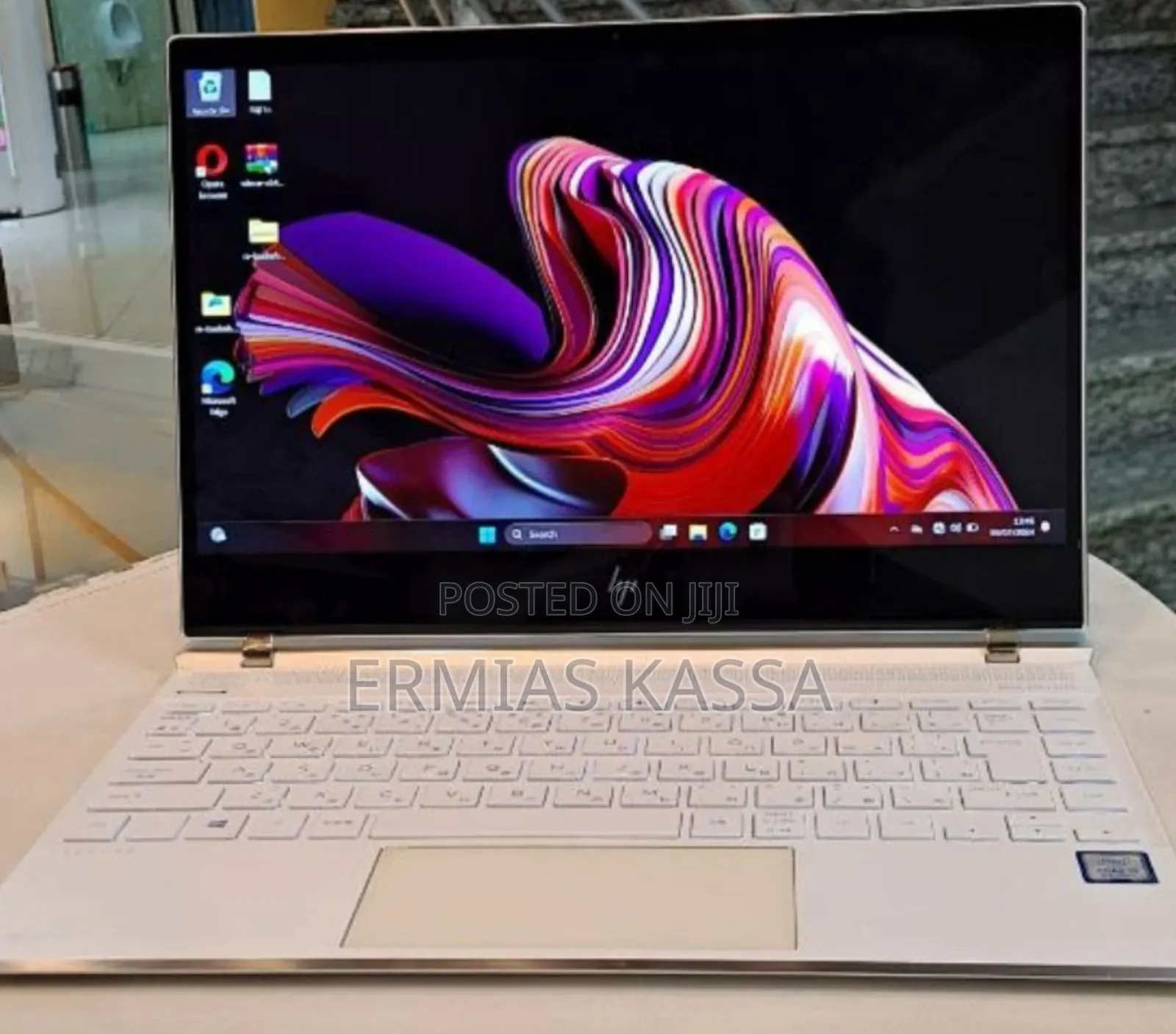 New Laptop HP Spectre Folio 13 8GB Intel Core I5 SSD 512GB