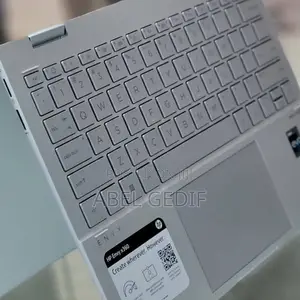 New Laptop HP Envy X360 8GB Intel Core I7 SSD 1T