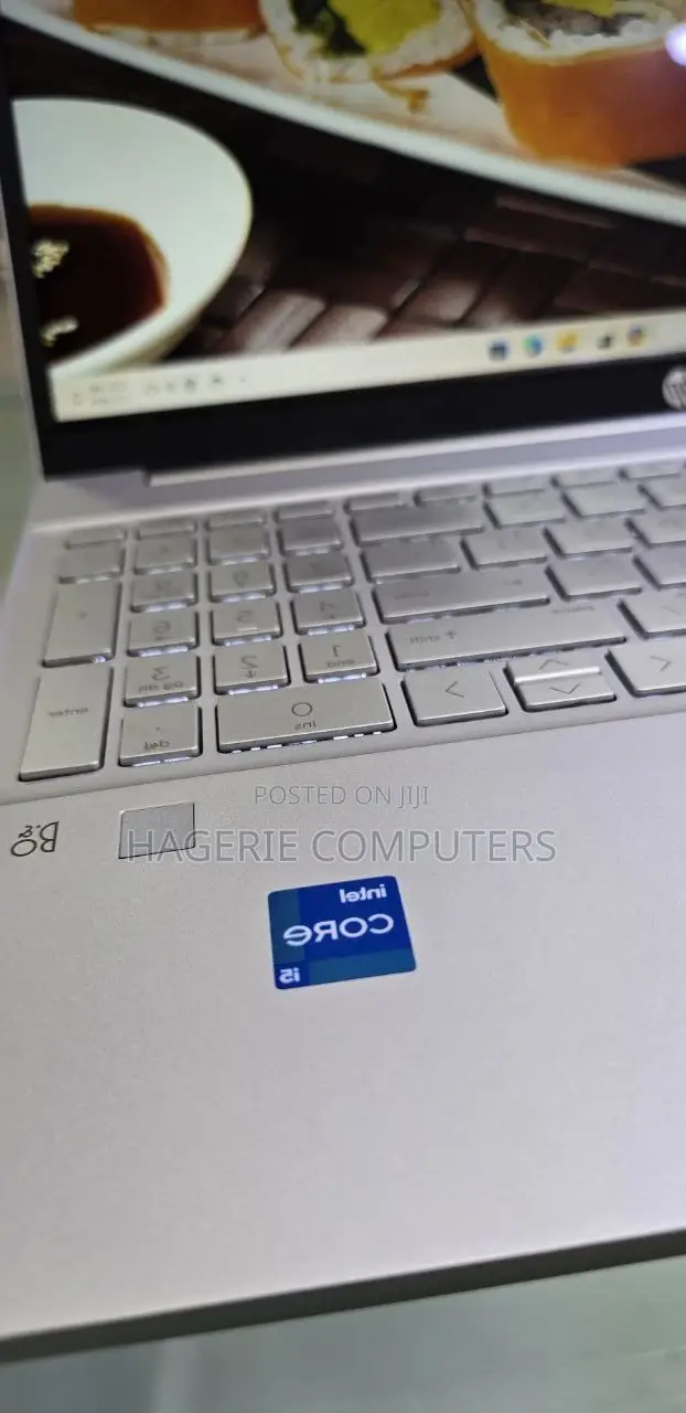 New Laptop HP Pavilion 15-Eh0050wm 16GB Intel Core I5 SSD 512GB