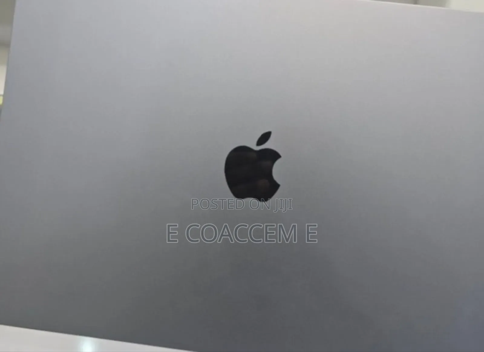 New Laptop Apple MacBook Air 2022 M2 8GB Apple M2 SSD 256GB