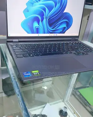 New Laptop Lenovo Legion 5 16GB AMD Ryzen 7 SSD 512GB