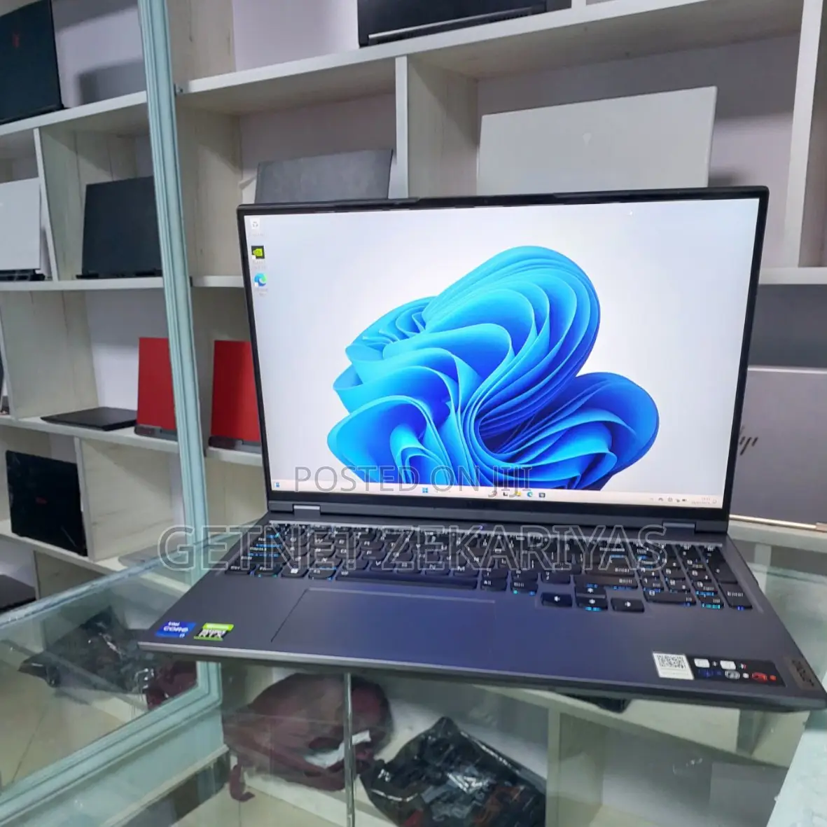 New Laptop Lenovo Legion 5 16GB AMD Ryzen 7 SSD 512GB