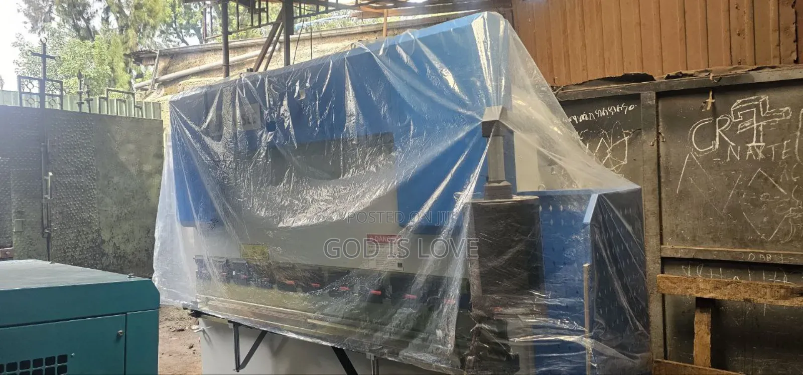 የሚሸጥ ላሜራ ማጠፍያ አዲስ(New) የቻይና ስሪት (Made in China ) እስ