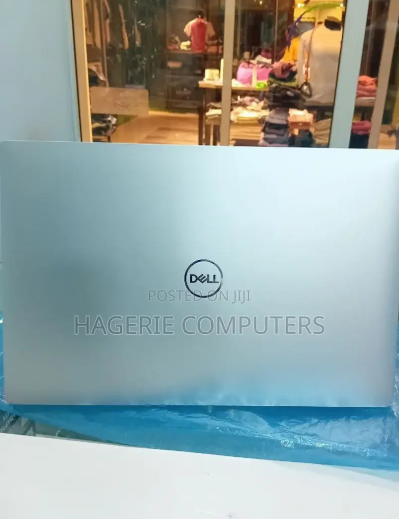 New Laptop Dell XPS 15-9570 16GB Intel Core I7 SSD 512GB