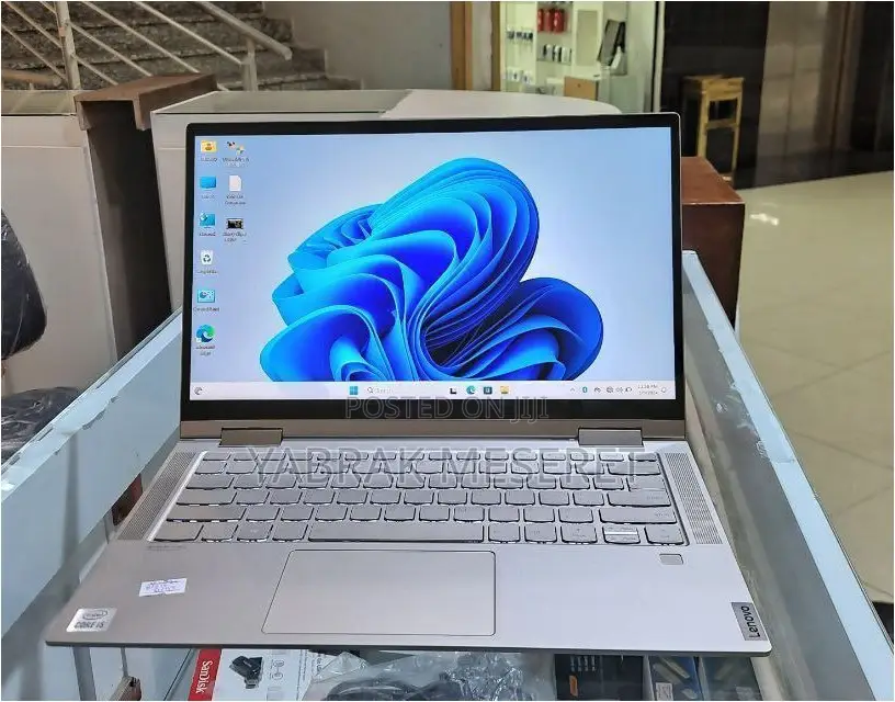 New Laptop Lenovo Yoga C740 8GB Intel Core I5 SSD 512GB