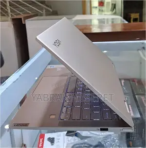 New Laptop Lenovo Yoga C740 8GB Intel Core I5 SSD 512GB