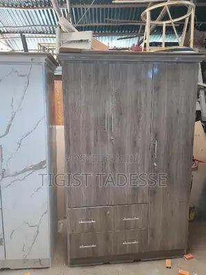 ላምኔት ቁም ሳጥን ሜትር ከ ሀያ (120cm)