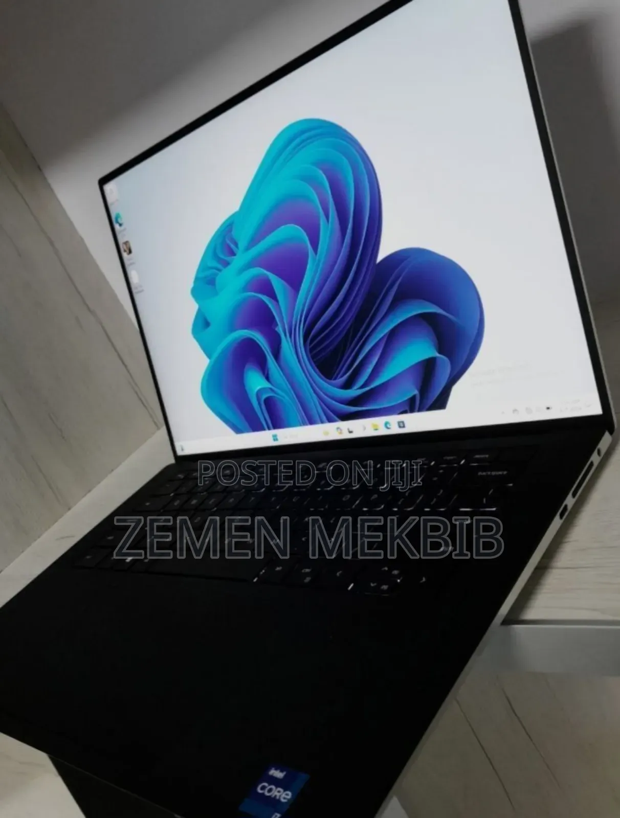 New Laptop Dell XPS 15 16GB Intel Core I7 SSD 512GB