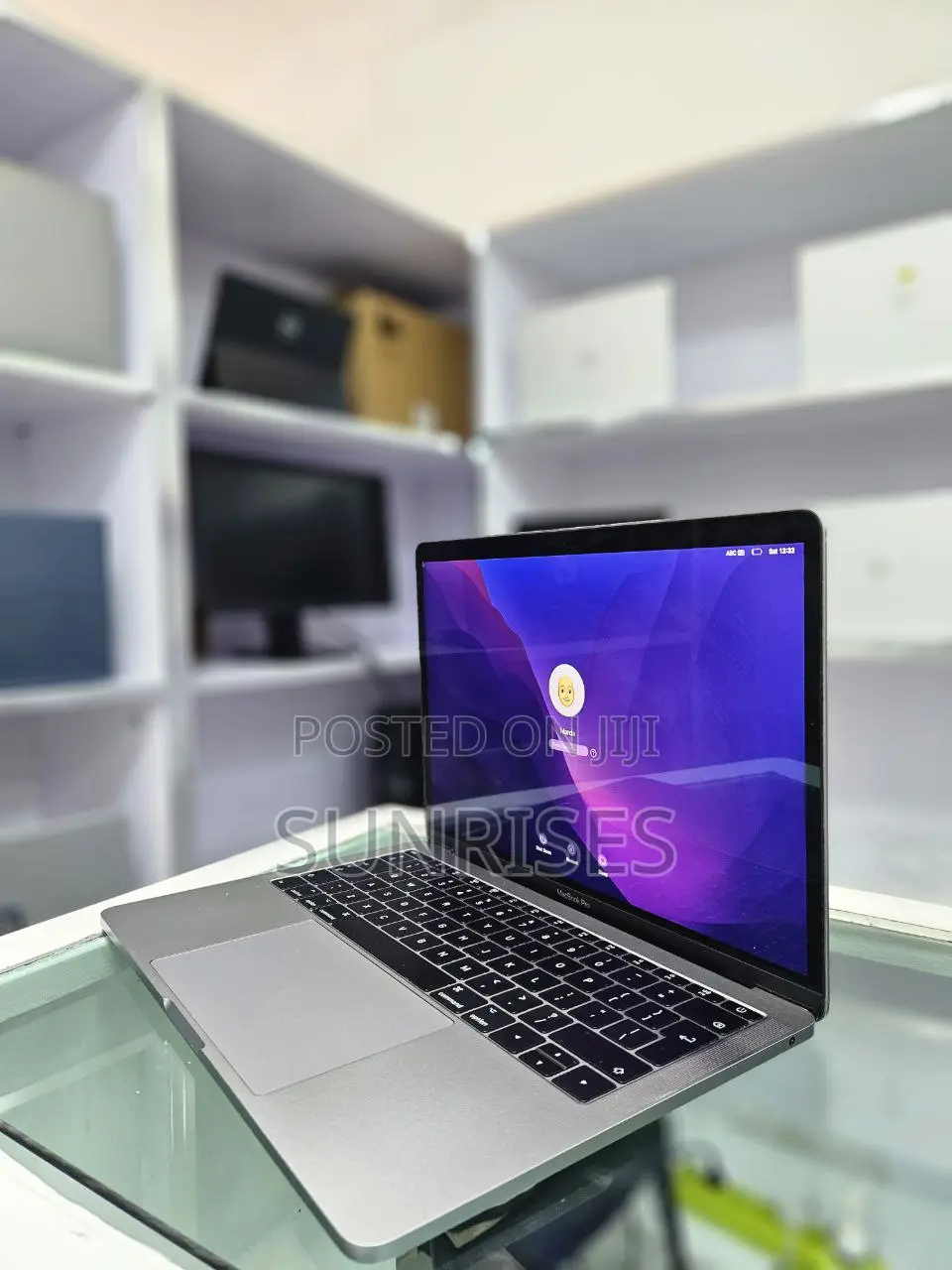 New Laptop Apple MacBook Pro 2017 16GB Intel Core I5 SSD 256GB