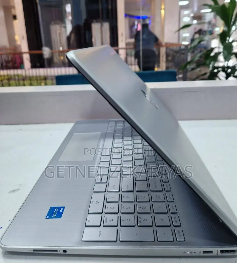 New Laptop HP Stream Notebook 8GB Intel Core I3 SSD 256GB