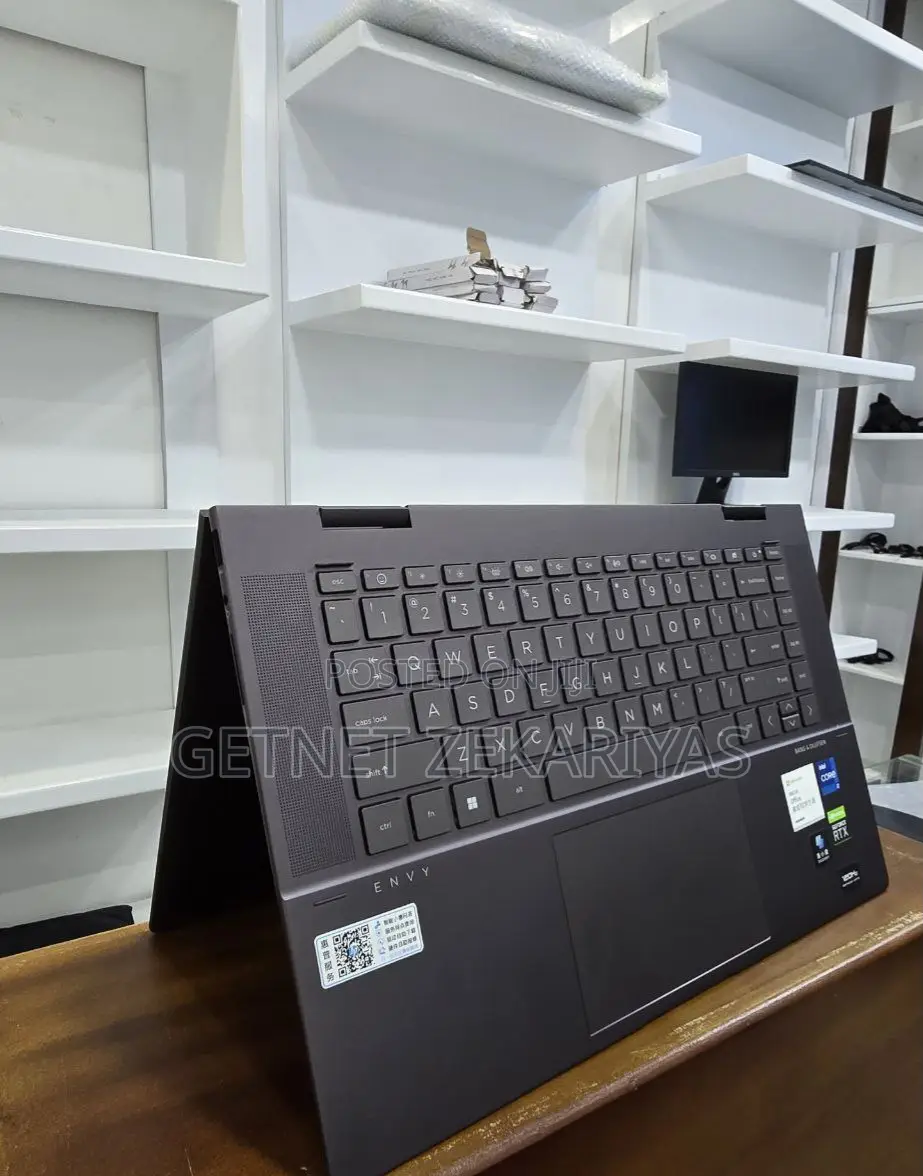 New Laptop HP Envy X360 16GB Intel Core I7 SSD 1T