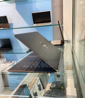 New Laptop HP Spectre 16GB Intel Core I7 SSD 1T