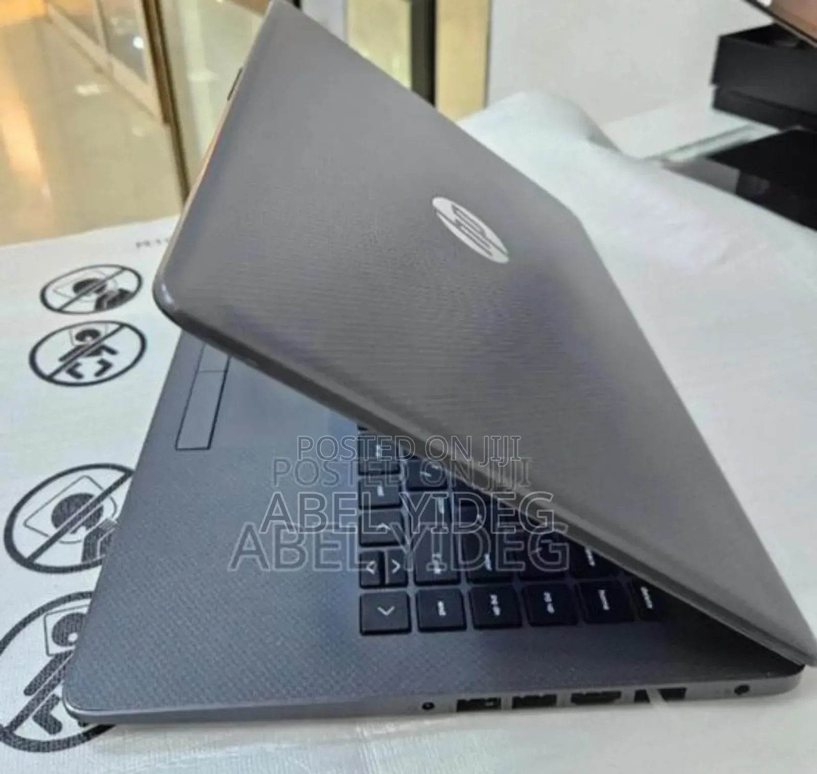 New Laptop HP Stream Notebook 8GB AMD Ryzen 3 HDD+SSD 1T