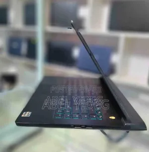 New Laptop Alienware M17x R2 16GB AMD Ryzen 9 SSD 1T
