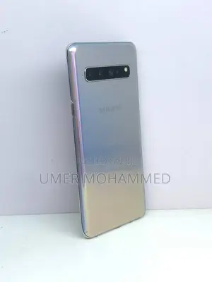 New Samsung Galaxy S10 5G 512 GB Silver