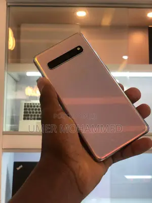 New Samsung Galaxy S10 5G 512 GB Silver