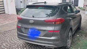 Hyundai Tucson Limited AWD 2019 Gray