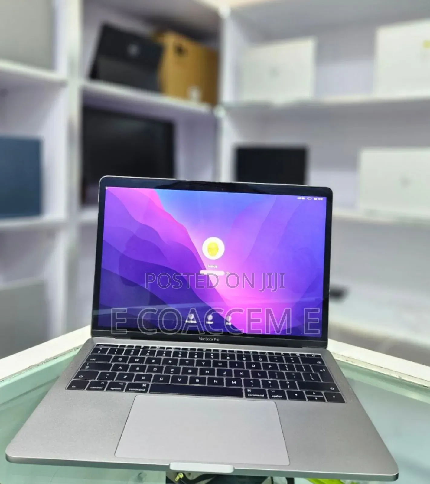 New Laptop Apple MacBook Pro 2017 16GB Intel Core I5 SSD 256GB