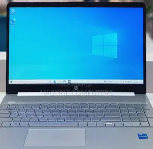 New Laptop HP 15-Da3007nia 8GB Intel Core I3 SSD 256GB