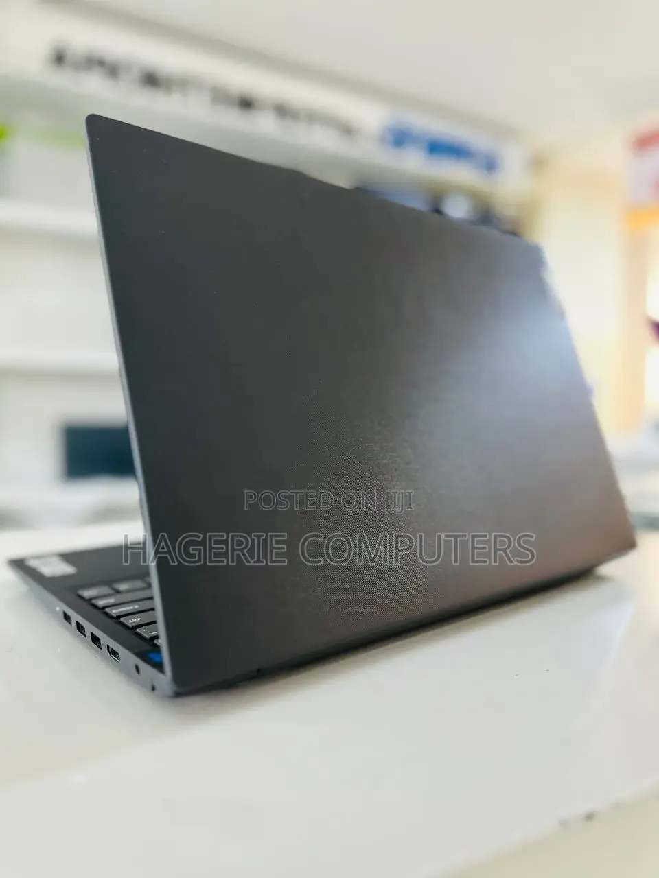 New Laptop Lenovo V15 8GB Intel Core I7 SSD 512GB