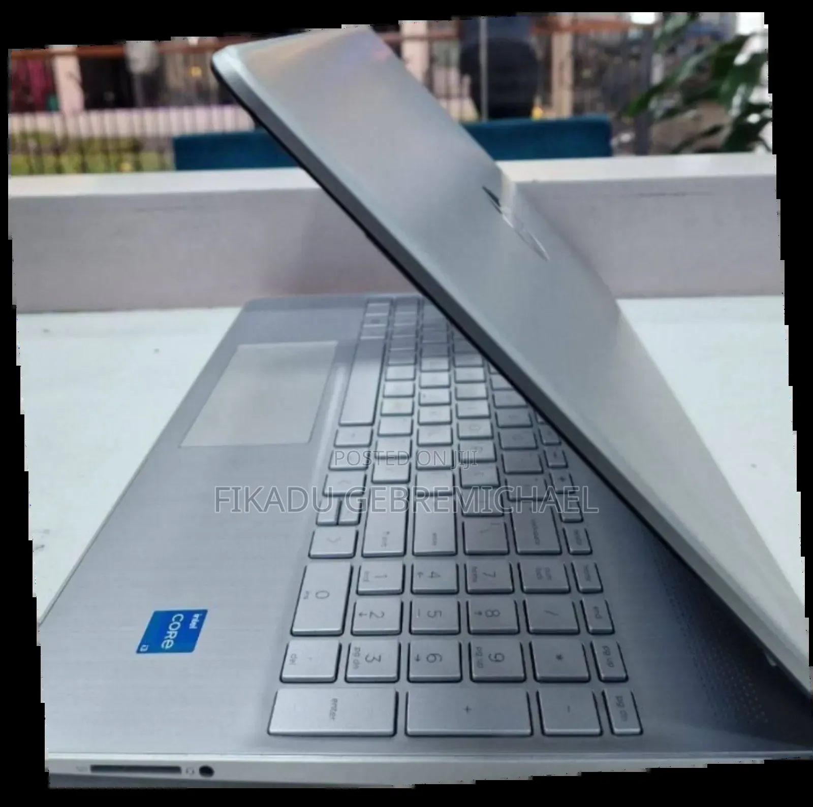 New Laptop HP EliteBook 840 8GB Intel Core I3 SSD 256GB