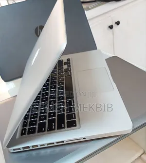 New Laptop Apple MacBook Pro 2011 8GB Intel Core I5 HDD 320GB