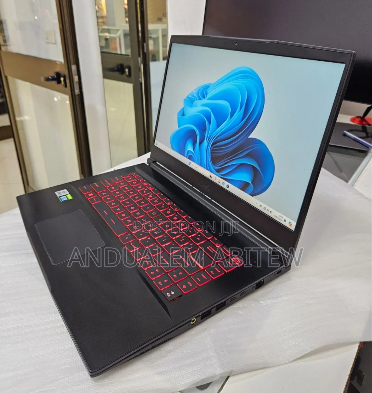 New Laptop MSI GF63 16GB Intel Core I5 SSD 512GB