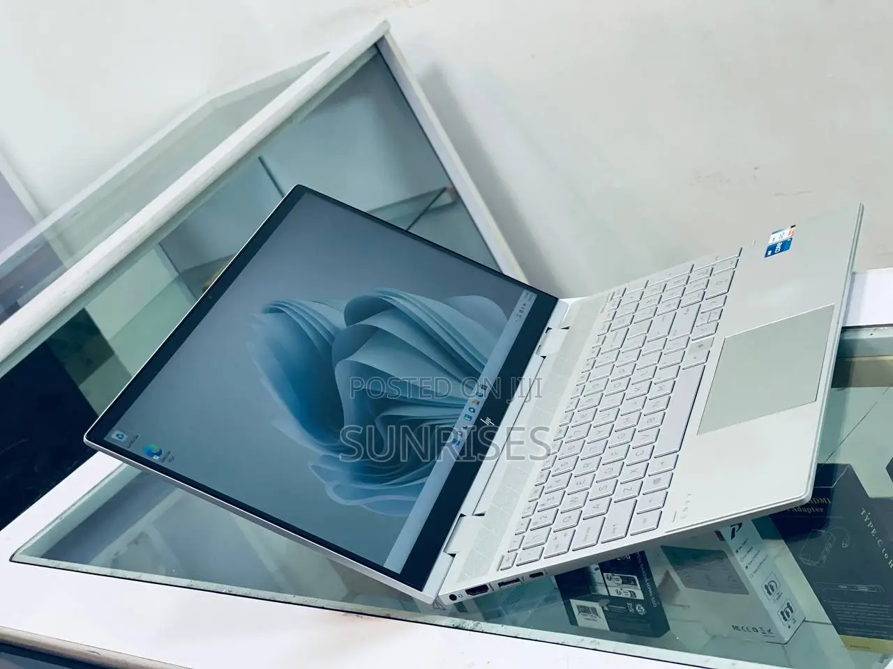 New Laptop HP Envy X360 16GB Intel Core I7 SSD 512GB