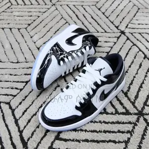 Original Air Jordan 1 Low ‘Concord’ Shoes