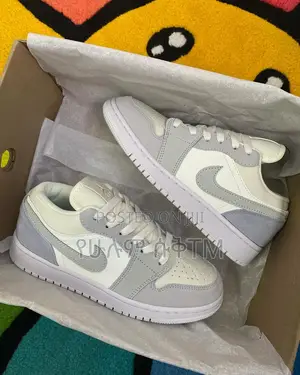 Photo - Original Nike Air Jordan 1 Low ‘Paris’ Shoes