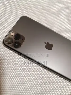 Photo - Apple iPhone 11 Pro Max 64 GB Gray