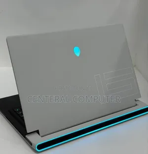 New Laptop Alienware M17x R2 32GB Intel Core I7 SSD 1T