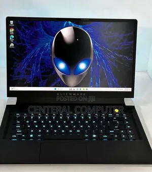 New Laptop Alienware M17x R2 32GB Intel Core I7 SSD 1T