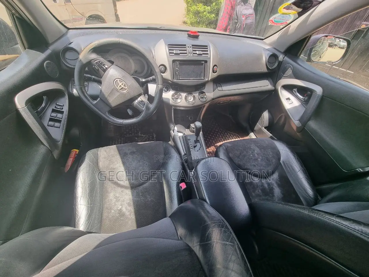 Toyota RAV4 2011 Brown