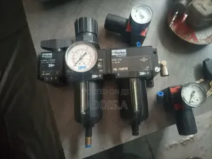 Pneumatic Distributor and Regulator
