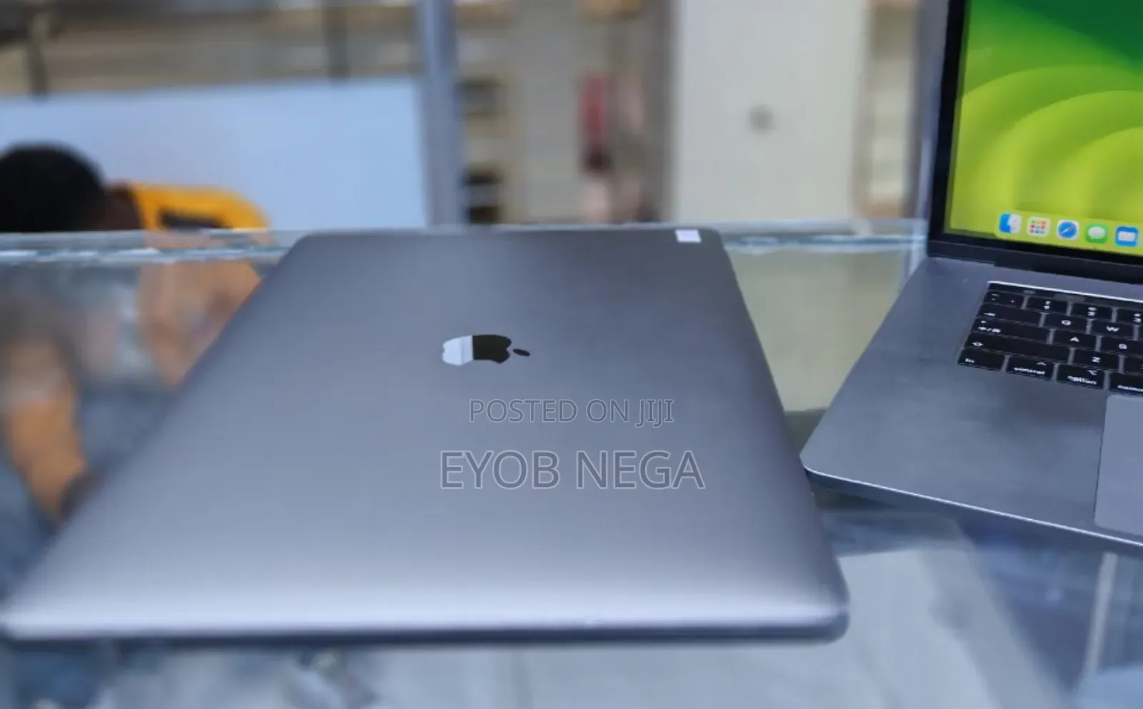 New Laptop Apple MacBook Pro 2019 16GB Intel Core i9 SSD 1T