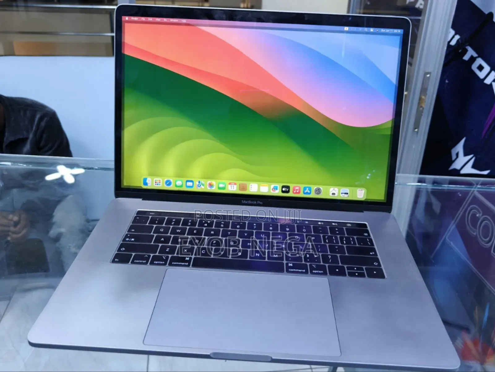 New Laptop Apple MacBook Pro 2019 16GB Intel Core i9 SSD 1T