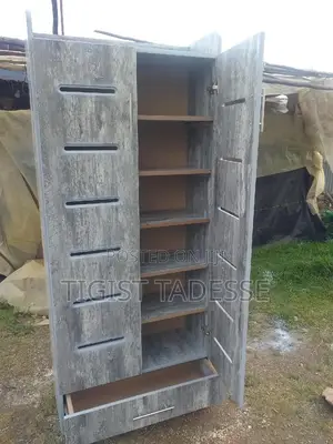 የጫማ መደርደሪያ 80*180 Laminated