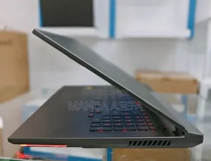 New Laptop Asus ROG Strix G17 32GB AMD Ryzen 9 SSD 1T