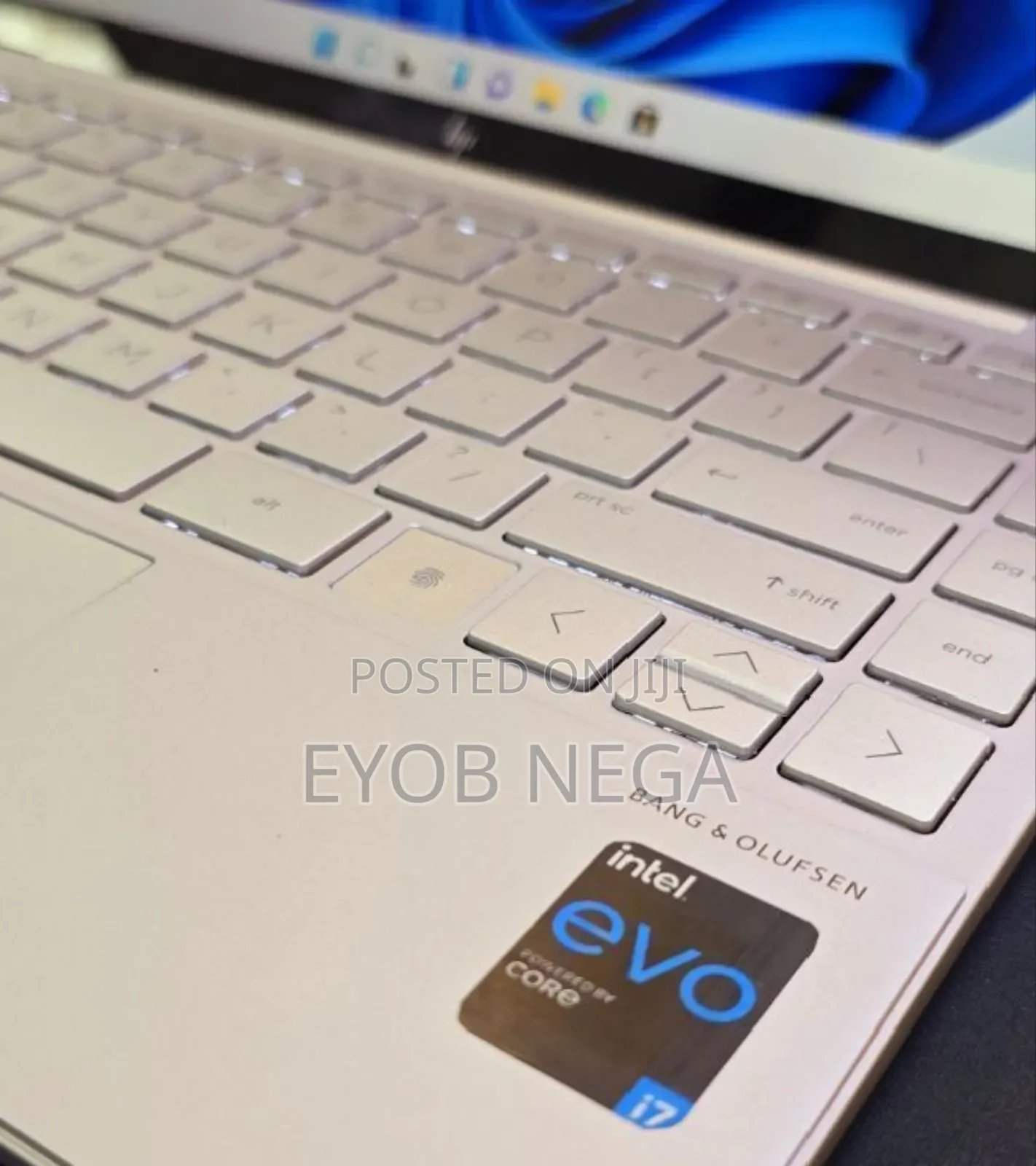 New Laptop HP EliteBook 840 G8 8GB Intel Core I7 SSD 512GB