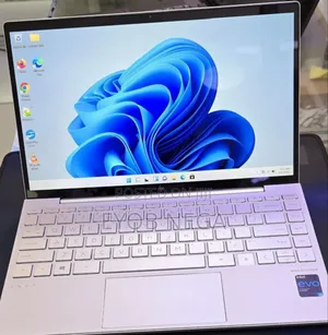 New Laptop HP EliteBook 840 G8 8GB Intel Core I7 SSD 512GB