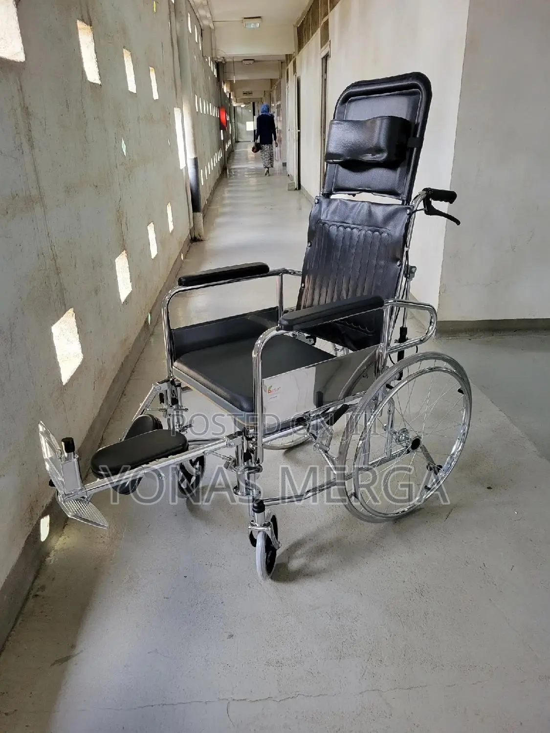 Wheelchair/Fc/Imported Commode Reclning Ucut Seat Wheelchair