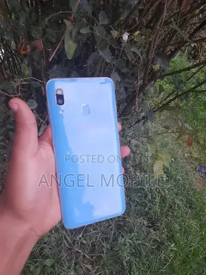 Samsung Galaxy A30 64 GB Blue